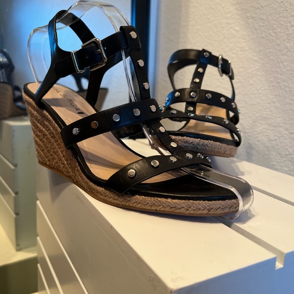 Via Spiga Studded Black Leather Espadrille Wedges Size US 9/EUR 39 silver studs - Picture 7 of 15